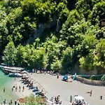 Park Blini Shala River * Moll' e Shoshit