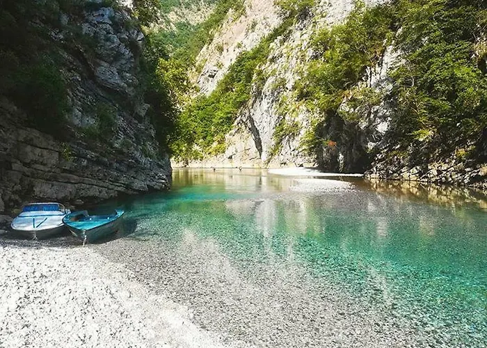 Park Blini Shala River Moll' e Shoshit