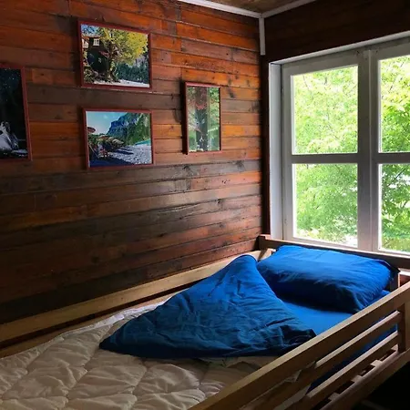 招待所 Park Blini Shala River