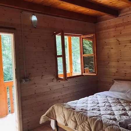 招待所 Park Blini Shala River