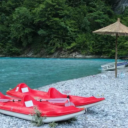 Park Blini Shala River Gasthuis