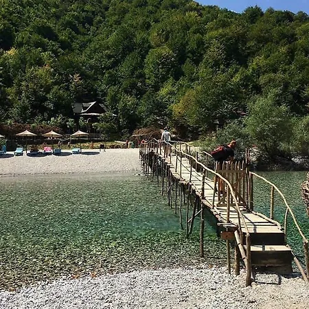 招待所 Park Blini Shala River