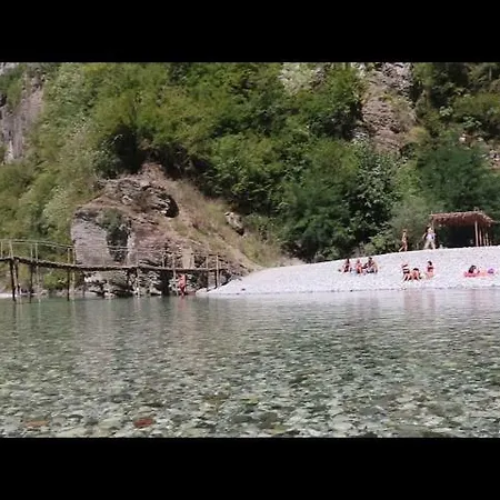 Park Blini Shala River 招待所 Moll' e Shoshit