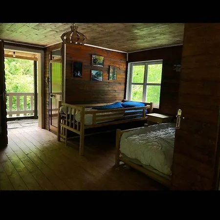 招待所 Park Blini Shala River