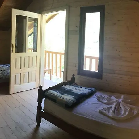 Park Blini Shala River Moll' e Shoshit