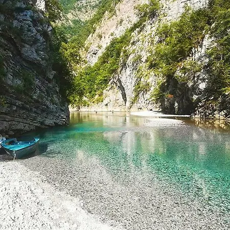 Park Blini Shala River Moll' e Shoshit